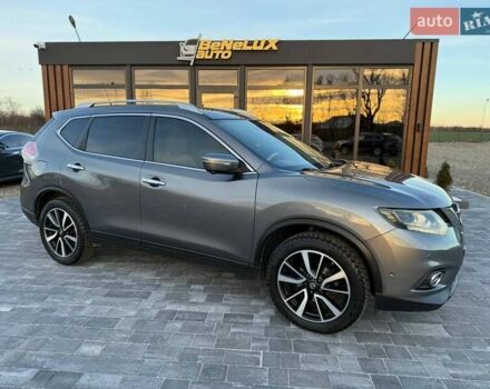 Серый Ниссан ИксТрейл, объемом двигателя 1.6 л и пробегом 195 тыс. км за 15599 $, фото 2 на Automoto.ua