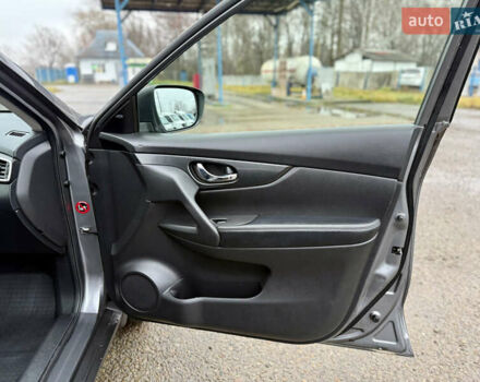 Серый Ниссан ИксТрейл, объемом двигателя 1.6 л и пробегом 162 тыс. км за 15500 $, фото 33 на Automoto.ua