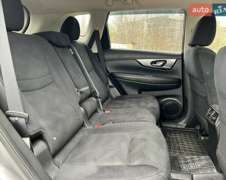 Серый Ниссан ИксТрейл, объемом двигателя 2 л и пробегом 79 тыс. км за 14699 $, фото 9 на Automoto.ua