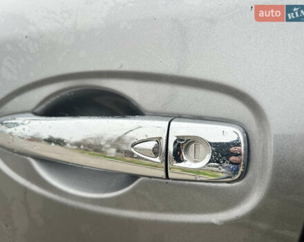 Серый Ниссан ИксТрейл, объемом двигателя 2 л и пробегом 79 тыс. км за 14699 $, фото 20 на Automoto.ua