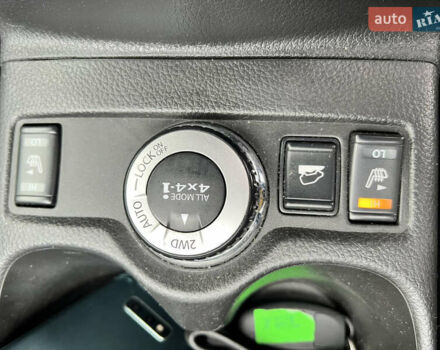 Серый Ниссан ИксТрейл, объемом двигателя 2 л и пробегом 79 тыс. км за 14699 $, фото 12 на Automoto.ua
