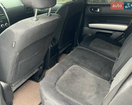 Серый Ниссан ИксТрейл, объемом двигателя 2 л и пробегом 237 тыс. км за 13300 $, фото 16 на Automoto.ua