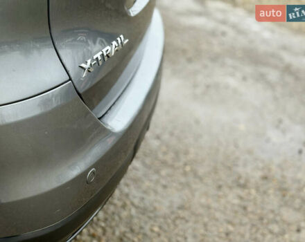 Серый Ниссан ИксТрейл, объемом двигателя 1.6 л и пробегом 162 тыс. км за 15500 $, фото 18 на Automoto.ua