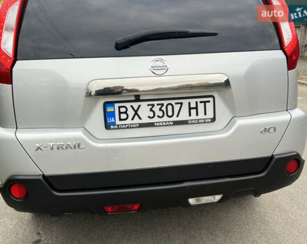 Серый Ниссан ИксТрейл, объемом двигателя 2 л и пробегом 237 тыс. км за 13300 $, фото 9 на Automoto.ua