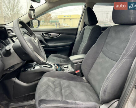 Серый Ниссан ИксТрейл, объемом двигателя 2 л и пробегом 79 тыс. км за 14699 $, фото 6 на Automoto.ua