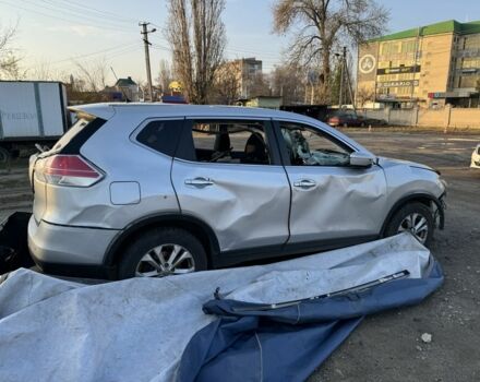 Сірий Ніссан ІксТрейл, об'ємом двигуна 2 л та пробігом 140 тис. км за 4500 $, фото 3 на Automoto.ua