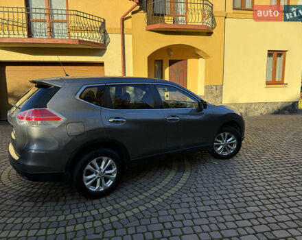 Сірий Ніссан ІксТрейл, об'ємом двигуна 1.6 л та пробігом 215 тис. км за 15500 $, фото 7 на Automoto.ua