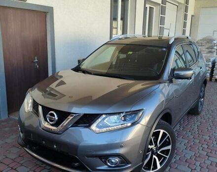 Серый Ниссан ИксТрейл, объемом двигателя 1.6 л и пробегом 156 тыс. км за 15699 $, фото 2 на Automoto.ua