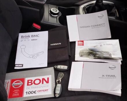 Серый Ниссан ИксТрейл, объемом двигателя 1.6 л и пробегом 195 тыс. км за 14800 $, фото 73 на Automoto.ua