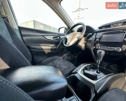 Серый Ниссан ИксТрейл, объемом двигателя 1.6 л и пробегом 201 тыс. км за 16500 $, фото 18 на Automoto.ua