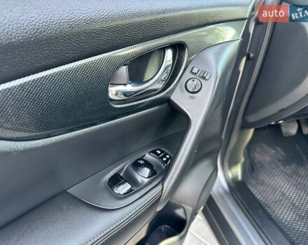 Серый Ниссан ИксТрейл, объемом двигателя 1.6 л и пробегом 201 тыс. км за 16500 $, фото 17 на Automoto.ua