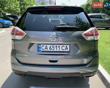 Серый Ниссан ИксТрейл, объемом двигателя 2 л и пробегом 67 тыс. км за 15900 $, фото 2 на Automoto.ua