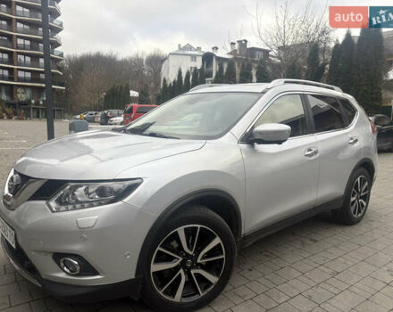 Серый Ниссан ИксТрейл, объемом двигателя 1.6 л и пробегом 172 тыс. км за 16700 $, фото 3 на Automoto.ua