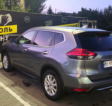 Серый Ниссан ИксТрейл, объемом двигателя 1.6 л и пробегом 91 тыс. км за 20000 $, фото 2 на Automoto.ua