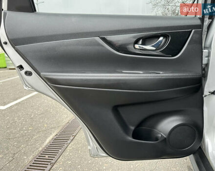 Серый Ниссан ИксТрейл, объемом двигателя 2.49 л и пробегом 216 тыс. км за 18500 $, фото 23 на Automoto.ua