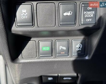 Серый Ниссан ИксТрейл, объемом двигателя 2 л и пробегом 227 тыс. км за 17300 $, фото 30 на Automoto.ua