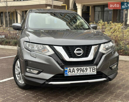 Серый Ниссан ИксТрейл, объемом двигателя 1.62 л и пробегом 140 тыс. км за 17300 $, фото 5 на Automoto.ua