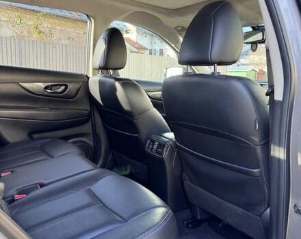 Серый Ниссан ИксТрейл, объемом двигателя 2 л и пробегом 227 тыс. км за 17300 $, фото 19 на Automoto.ua