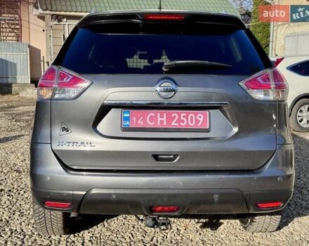 Серый Ниссан ИксТрейл, объемом двигателя 2 л и пробегом 227 тыс. км за 17300 $, фото 4 на Automoto.ua
