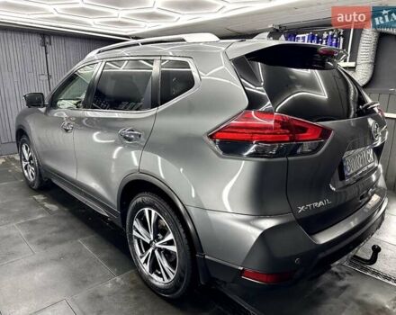 Серый Ниссан ИксТрейл, объемом двигателя 1.6 л и пробегом 101 тыс. км за 22000 $, фото 5 на Automoto.ua