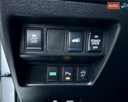 Сірий Ніссан ІксТрейл, об'ємом двигуна 1.6 л та пробігом 183 тис. км за 16800 $, фото 33 на Automoto.ua