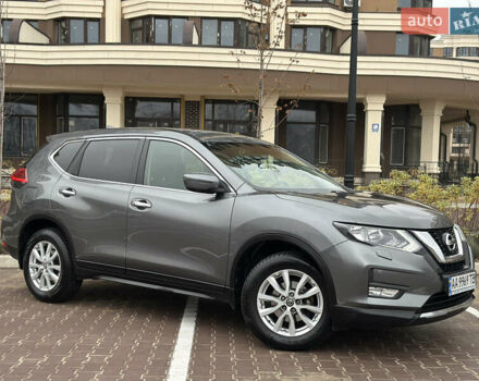 Серый Ниссан ИксТрейл, объемом двигателя 1.62 л и пробегом 140 тыс. км за 17300 $, фото 3 на Automoto.ua