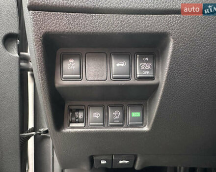 Серый Ниссан ИксТрейл, объемом двигателя 1.62 л и пробегом 140 тыс. км за 17300 $, фото 31 на Automoto.ua