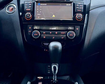 Сірий Ніссан ІксТрейл, об'ємом двигуна 1.6 л та пробігом 183 тис. км за 16800 $, фото 48 на Automoto.ua