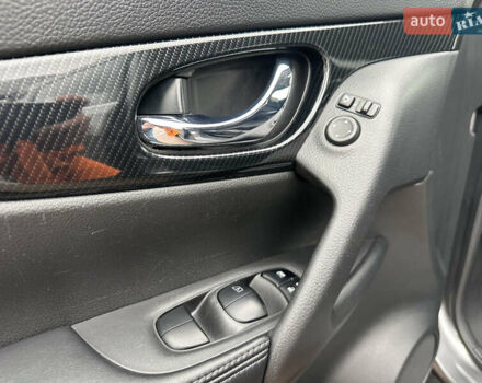 Серый Ниссан ИксТрейл, объемом двигателя 1.62 л и пробегом 140 тыс. км за 17300 $, фото 40 на Automoto.ua