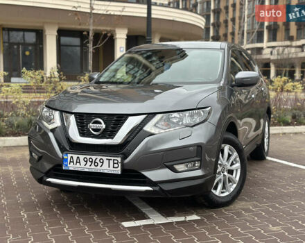 Серый Ниссан ИксТрейл, объемом двигателя 1.62 л и пробегом 140 тыс. км за 17300 $, фото 6 на Automoto.ua