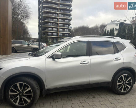 Серый Ниссан ИксТрейл, объемом двигателя 1.6 л и пробегом 172 тыс. км за 16700 $, фото 5 на Automoto.ua