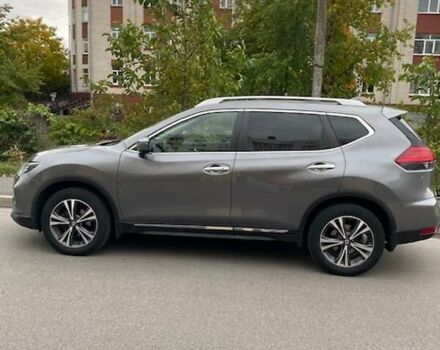 Серый Ниссан ИксТрейл, объемом двигателя 1.6 л и пробегом 265 тыс. км за 17500 $, фото 3 на Automoto.ua