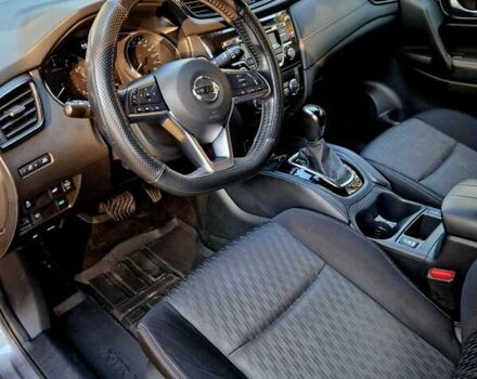 Ниссан ИксТрейл 2018 в Сумах на Automoto.ua Серый Ниссан ИксТрейл, объемом двигателя 2 л и пробегом 145 тыс. км за 17900 $, фото 16 на Automoto.ua