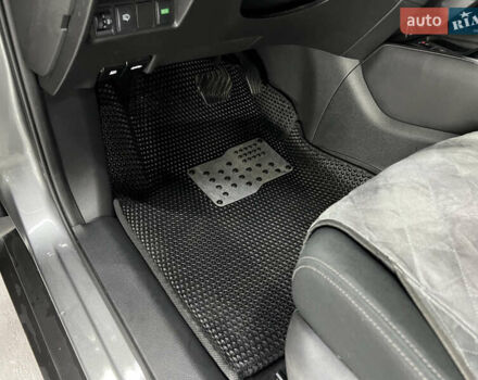 Серый Ниссан ИксТрейл, объемом двигателя 2 л и пробегом 80 тыс. км за 20000 $, фото 14 на Automoto.ua