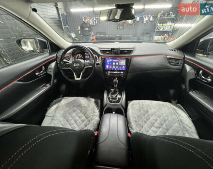 Серый Ниссан ИксТрейл, объемом двигателя 2 л и пробегом 80 тыс. км за 20000 $, фото 12 на Automoto.ua