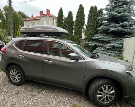 Серый Ниссан ИксТрейл, объемом двигателя 2 л и пробегом 80 тыс. км за 20000 $, фото 25 на Automoto.ua