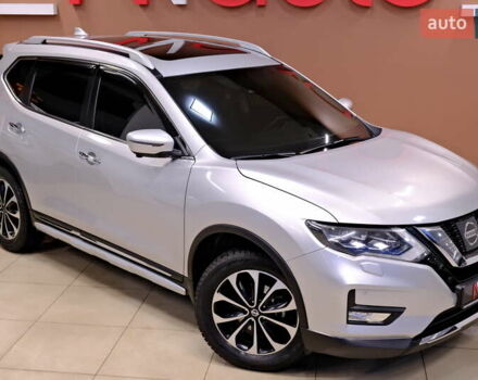 Серый Ниссан ИксТрейл, объемом двигателя 1.6 л и пробегом 50 тыс. км за 23900 $, фото 5 на Automoto.ua