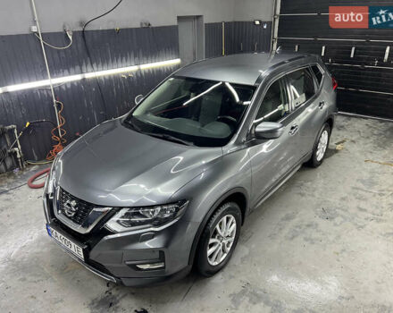 Серый Ниссан ИксТрейл, объемом двигателя 2 л и пробегом 80 тыс. км за 20000 $, фото 9 на Automoto.ua