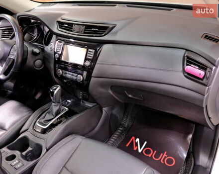 Серый Ниссан ИксТрейл, объемом двигателя 1.6 л и пробегом 50 тыс. км за 23900 $, фото 42 на Automoto.ua