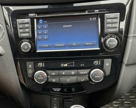 Серый Ниссан ИксТрейл, объемом двигателя 2 л и пробегом 182 тыс. км за 19000 $, фото 10 на Automoto.ua