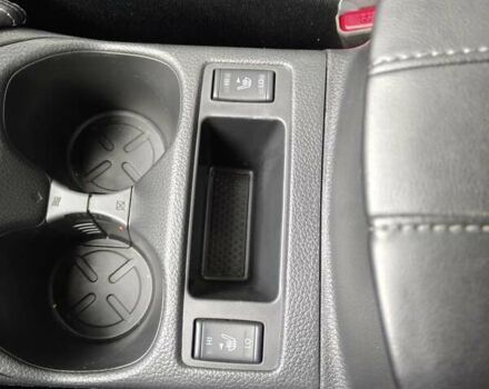 Сірий Ніссан ІксТрейл, об'ємом двигуна 2 л та пробігом 33 тис. км за 16000 $, фото 10 на Automoto.ua