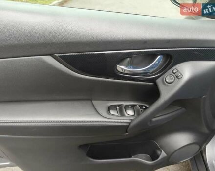 Сірий Ніссан ІксТрейл, об'ємом двигуна 2 л та пробігом 33 тис. км за 16000 $, фото 18 на Automoto.ua