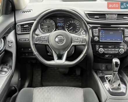 Серый Ниссан ИксТрейл, объемом двигателя 2 л и пробегом 182 тыс. км за 19000 $, фото 9 на Automoto.ua