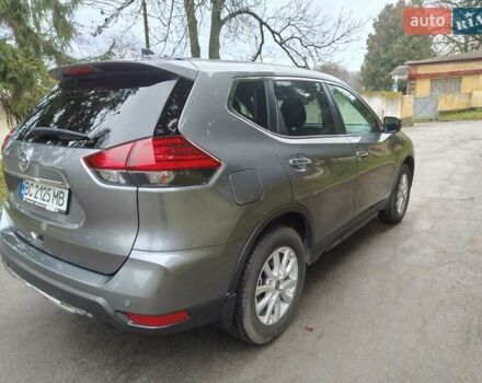 Сірий Ніссан ІксТрейл, об'ємом двигуна 2 л та пробігом 33 тис. км за 16000 $, фото 3 на Automoto.ua