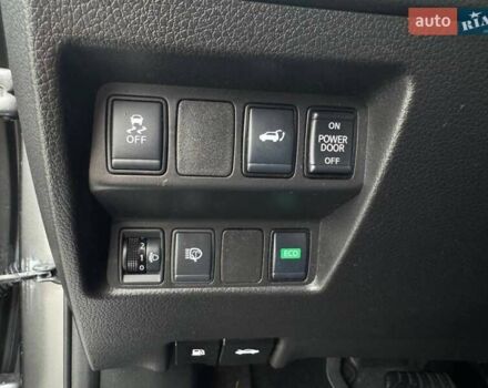 Серый Ниссан ИксТрейл, объемом двигателя 2 л и пробегом 97 тыс. км за 19999 $, фото 14 на Automoto.ua