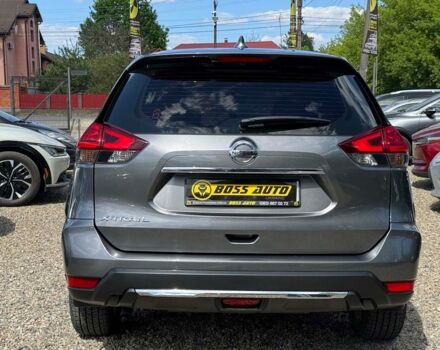 Серый Ниссан ИксТрейл, объемом двигателя 2 л и пробегом 21 тыс. км за 22999 $, фото 4 на Automoto.ua