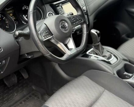 Серый Ниссан ИксТрейл, объемом двигателя 2 л и пробегом 182 тыс. км за 19000 $, фото 7 на Automoto.ua