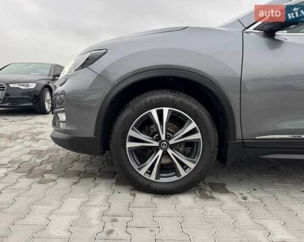 Серый Ниссан ИксТрейл, объемом двигателя 2 л и пробегом 97 тыс. км за 19999 $, фото 6 на Automoto.ua