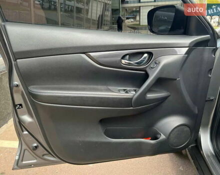 Серый Ниссан ИксТрейл, объемом двигателя 2 л и пробегом 85 тыс. км за 19500 $, фото 13 на Automoto.ua