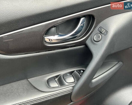 Серый Ниссан ИксТрейл, объемом двигателя 2 л и пробегом 85 тыс. км за 22900 $, фото 18 на Automoto.ua